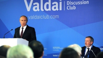 Poetin: “Maak Marshallplan voor Midden-Oosten”