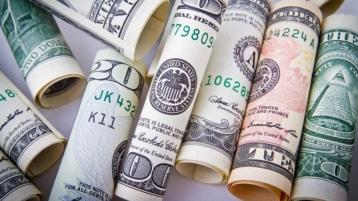 Stijgende dollar doet steeds meer pijn