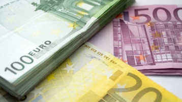 Rabobank vraagt €5 per biljet voor storten van €500 en €200 biljetten