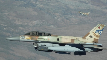 Israël voert grote raketaanval uit op Syrië