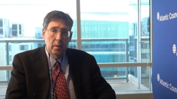 John Herbst: "Washington zal spoedig wapens aan Oekraïne leveren"