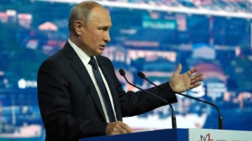 Poetin wil topoverleg G8 met China en India