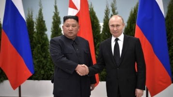Kim Jong-Un ontmoet Poetin in Vladivostok