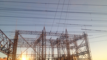 Iran sluit deal met Syrië voor herstel energienet