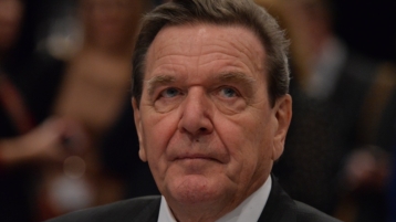 Schröder: "Europa heeft Rusland nodig tegenover China en de VS"