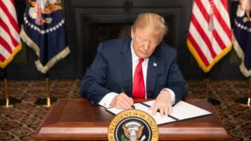 Verenigde Staten geeft acht landen vrijstelling voor olie uit Iran