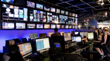 Welk belang dient de mainstream media?