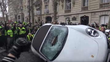 Spoor van vernieling aangericht in Parijs