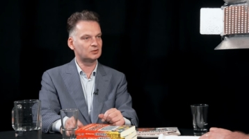 'Bijna elke oorlog begint met nepnieuws'