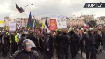 Demonstraties gele hesjes al zes maanden bezig